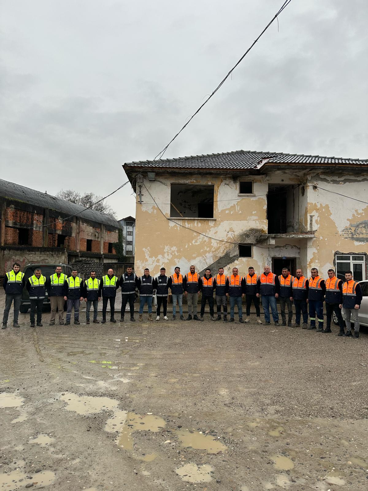 Yeni iş kıyafetleri hayırlı olsun 