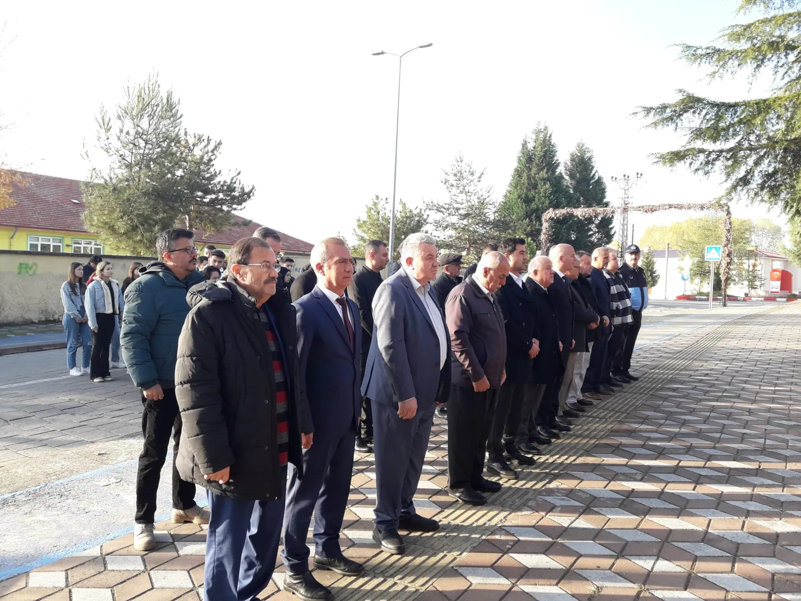 ATAMIZI SAYGIYLA VE ÖZLEMLE ANIYORUZ